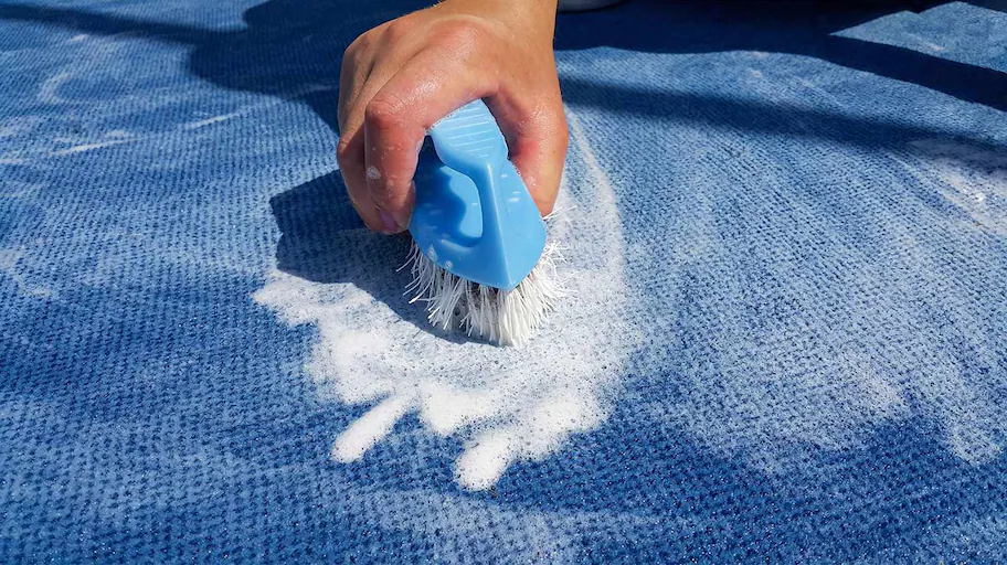 How to Shampoo Carpet Without Machine